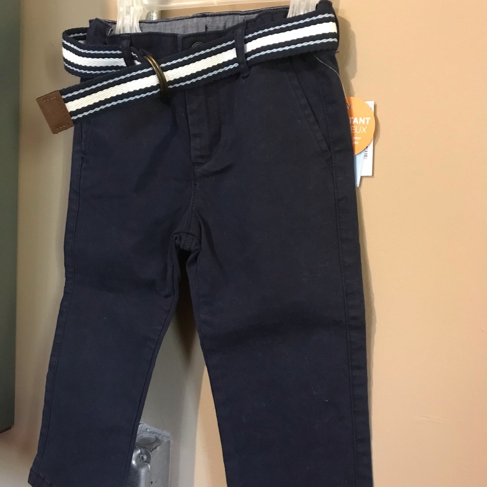 Boys 2T navy blue belted Gymboree chino pants. NWT